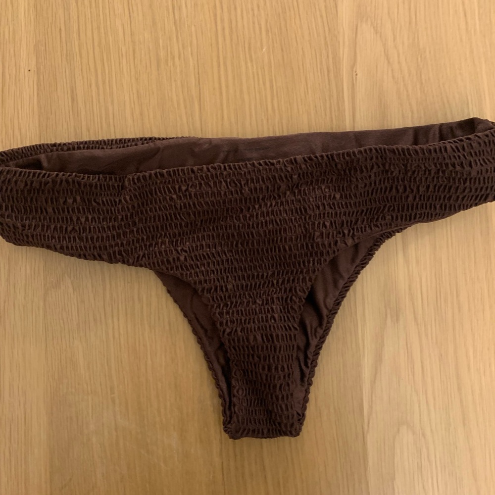 Faithfull the Brand Plain Coffee Shiny Isabeli Bottom Bikini